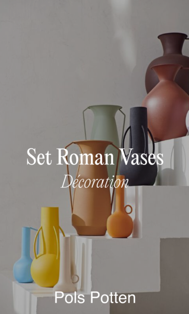 SET ROMAN VASES